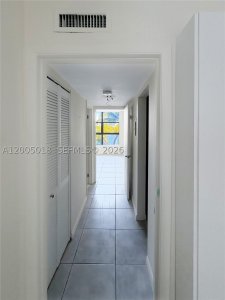 Aluguel de apartamento no Nirvana 2 C402