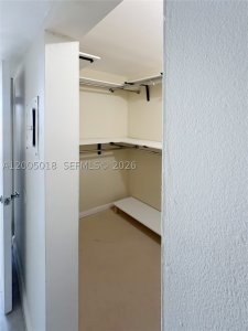Aluguel de apartamento no Nirvana 2 C402