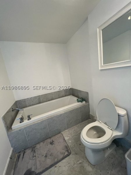 Condo for sale at Vizcayne South Tower 3806