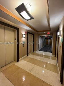 Comprar apartamento en Vizcayne South Tower 3806