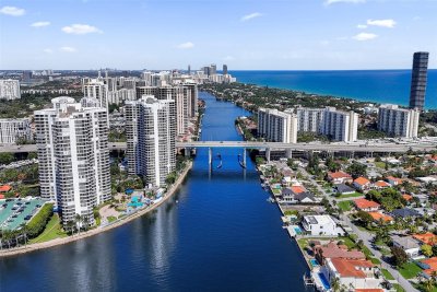 Comprar apartamento en Mystic Pointe 200 1709