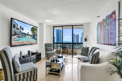 Comprar apartamento en Mystic Pointe 200 1709