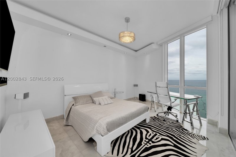 Alquiler de apartamento en Trump Tower One 1406