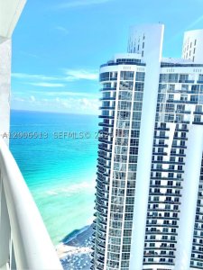 Alquiler de apartamento en Trump Royale 5105