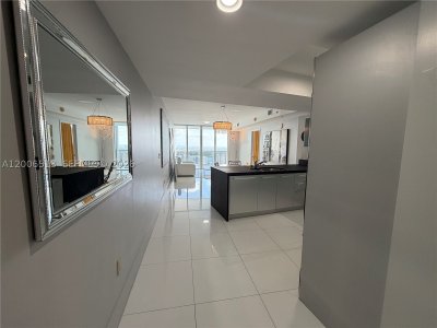 Alquiler de apartamento en Trump Royale 5105