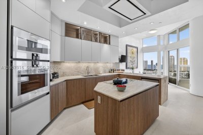 Comprar apartamento en Williams Island 2600 PH-1