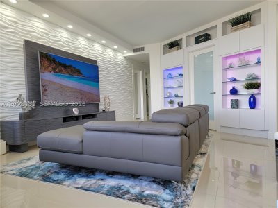 Aluguel de apartamento no Alexander Towers 1203