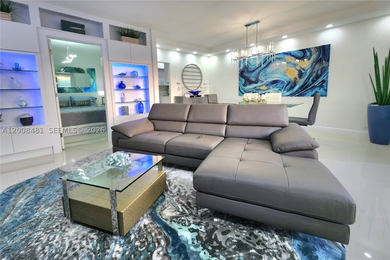 Alquiler de apartamento en Alexander Towers 1203