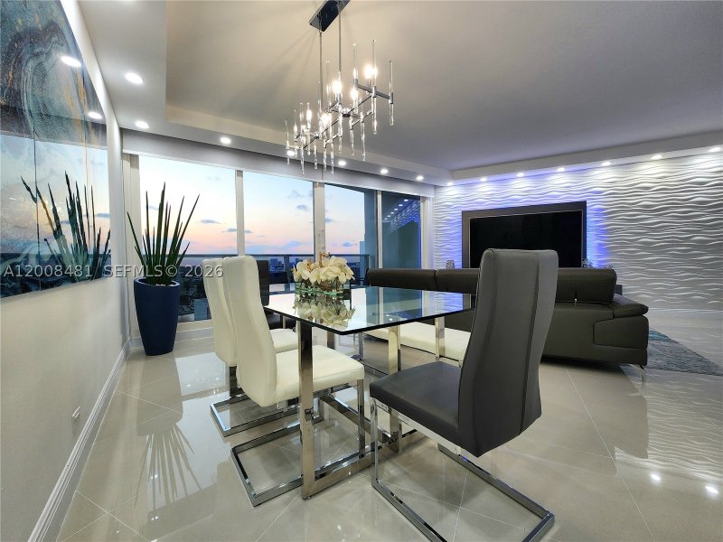 Alquiler de apartamento en Alexander Towers 1203