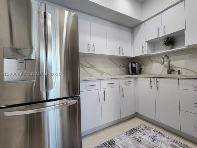 Aluguel de apartamento no Alexander Towers 1203