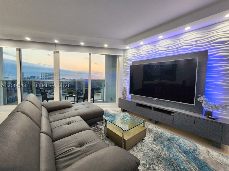 Alquiler de apartamento en Alexander Towers 1203