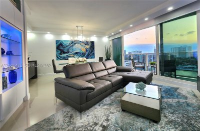 Aluguel de apartamento no Alexander Towers 1203