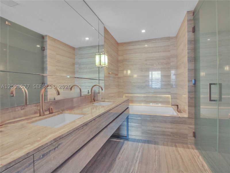 Alquiler de apartamento en Residences by Armani / Casa 4303