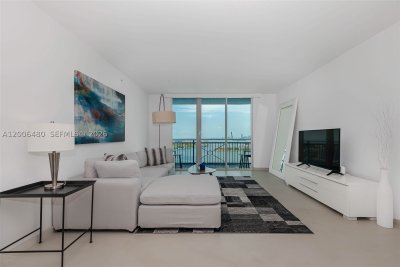 Aluguel de apartamento no Yacht Club at Portofino 2304