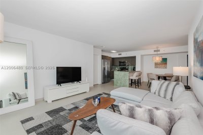 Aluguel de apartamento no Yacht Club at Portofino 2304