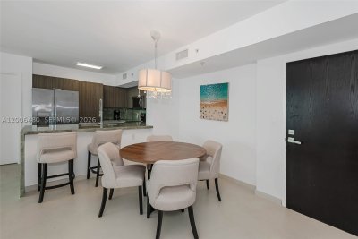 Aluguel de apartamento no Yacht Club at Portofino 2304