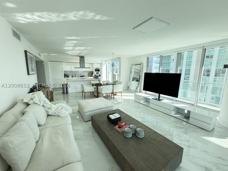 Apartment for rent at Parque Towers at St. Tropez 5-1008