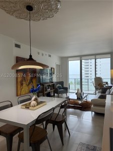 Alquiler de apartamento en Brickell House Condo 807