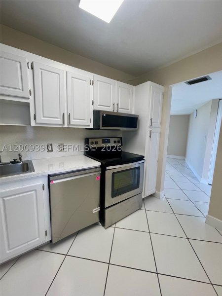 Condo for sale at Biscaya 608
