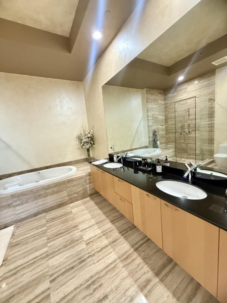 Comprar apartamento no Trump Tower Three Ph4307