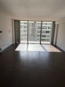 Island Breakers Apt #6F