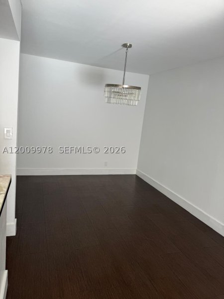 Apartment for rent at Island Breakers 6F