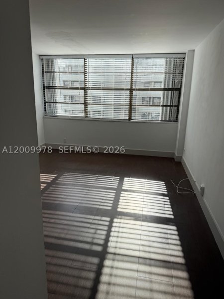 Apartment for rent at Island Breakers 6F