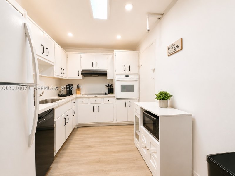 Condo for sale at Coastal Towers 1224
