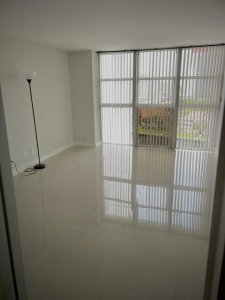 Comprar apartamento no 200 Leslie 1128
