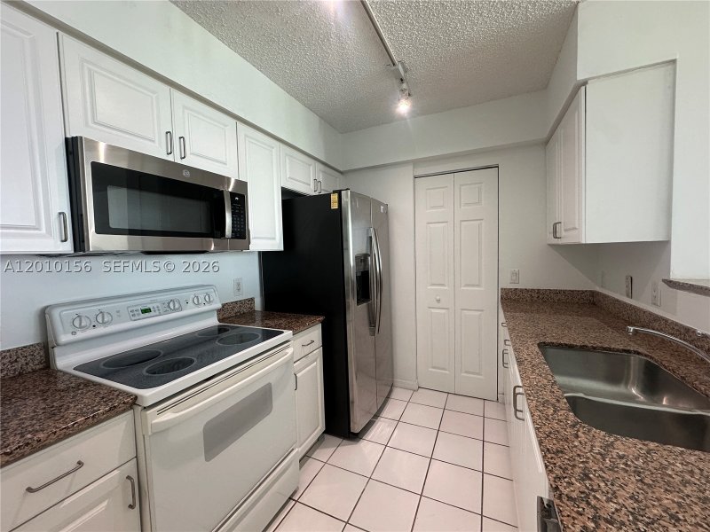 Aluguel de apartamento no Mark on Brickell 3007