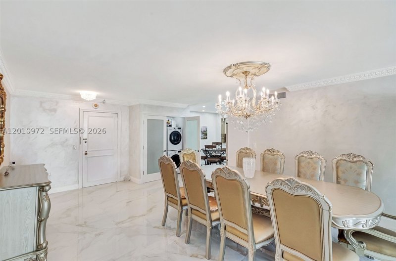 Aluguel de apartamento no Balmoral Condo 20T
