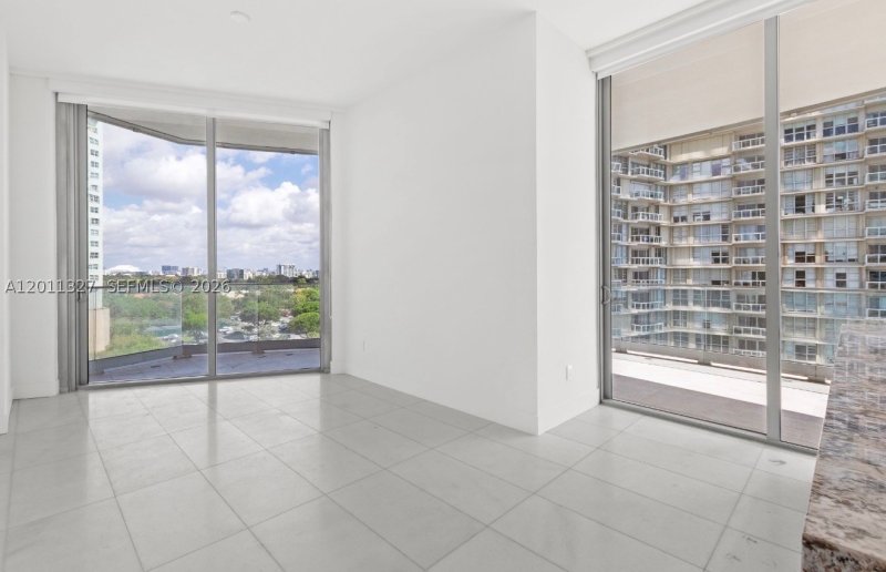 Alquiler de apartamento en Una Residences at Brickell 704