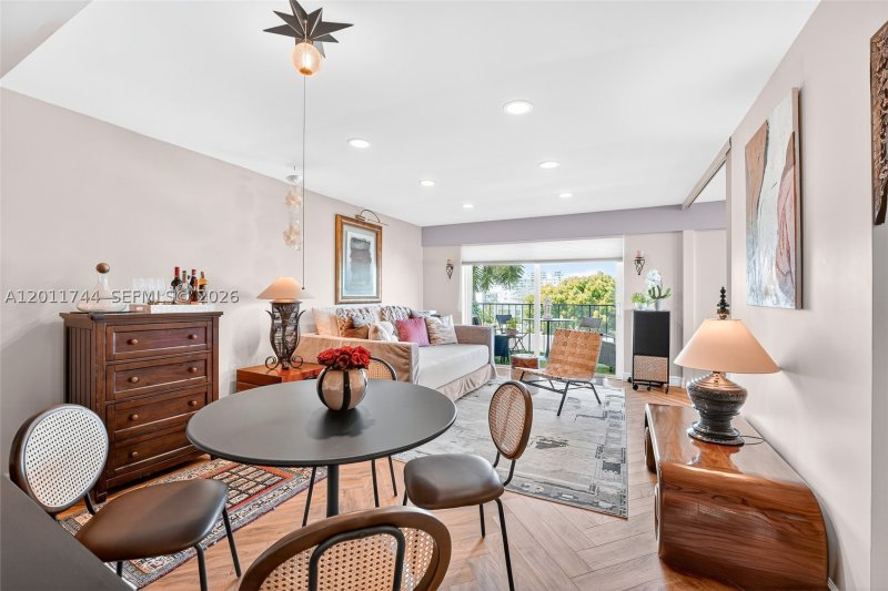 Condo for sale at Bayshore Terrace 501