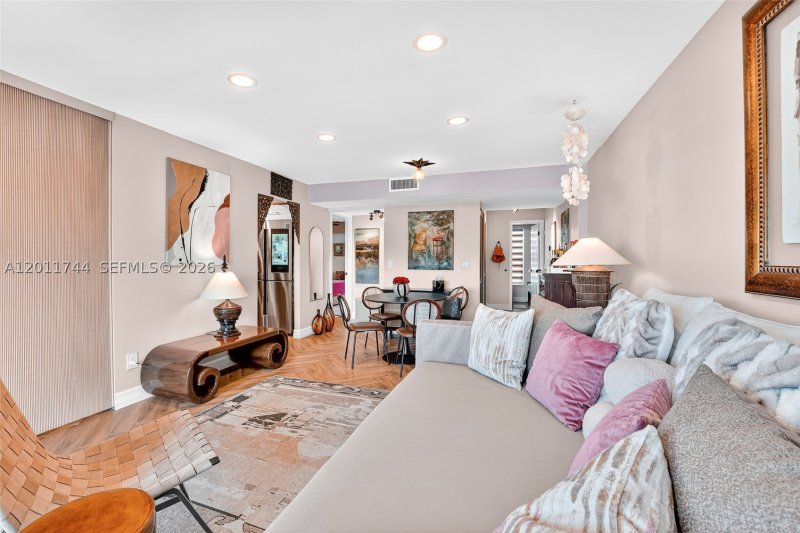 Condo for sale at Bayshore Terrace 501