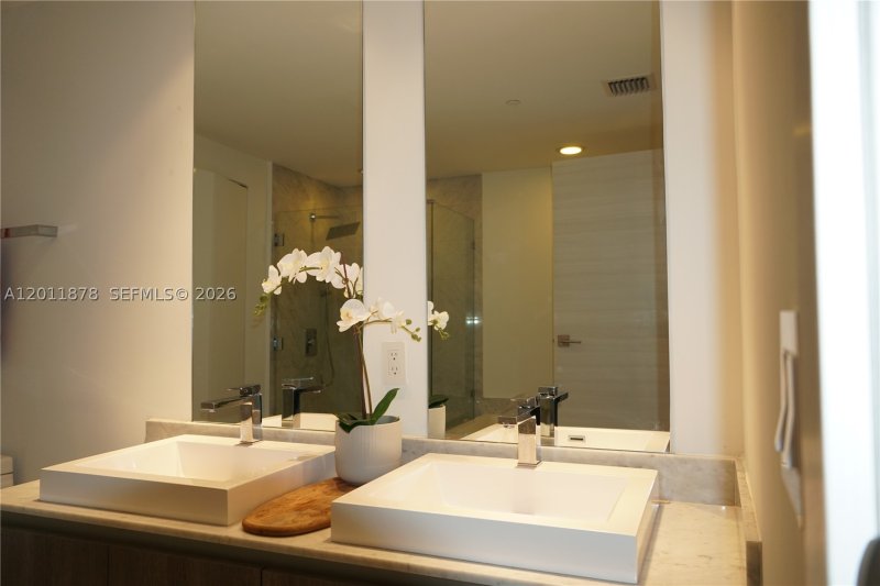 Comprar apartamento en SLS Lux Brickell 2306