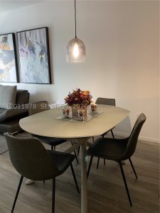 Comprar apartamento en SLS Lux Brickell 2306