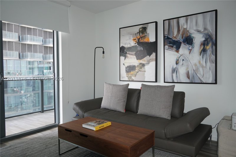 Comprar apartamento en SLS Lux Brickell 2306