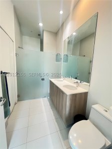 Aluguel de apartamento no Paraiso Bayviews 404
