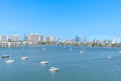 Comprar apartamento en Marina Palms Yacht Club 1010