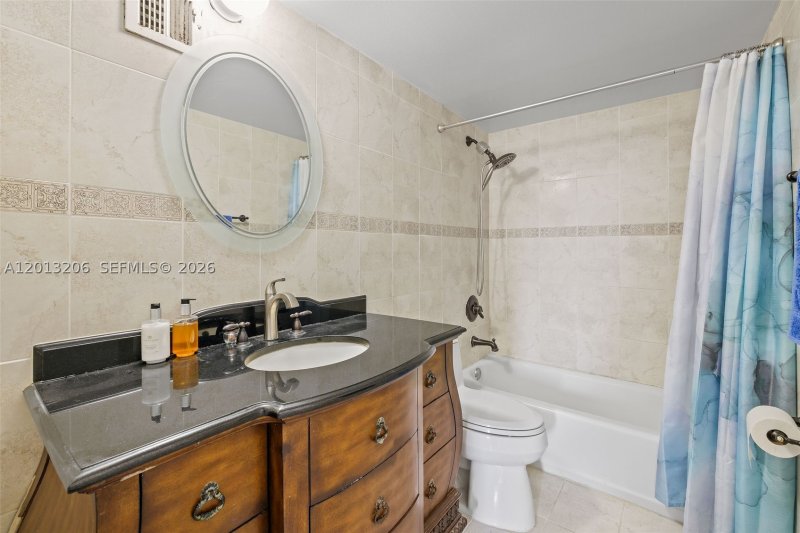 Apartment for rent at Guildford House 406