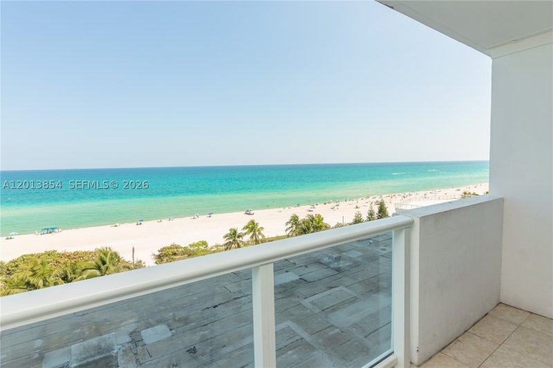 Condo for sale at Castle Beach Club 627