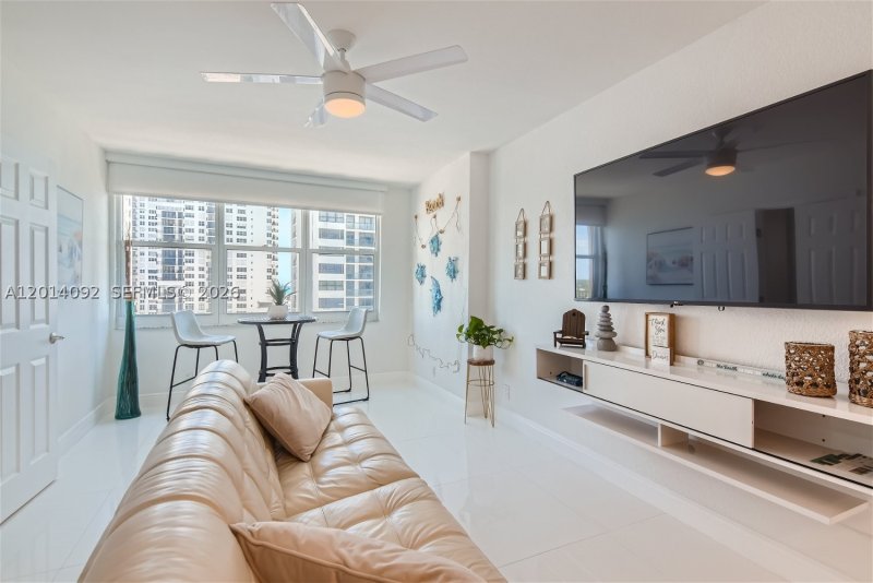 Apartment for rent at The Wave Condo 1103