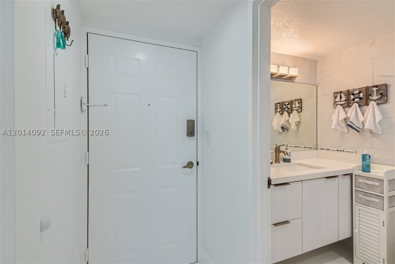 Apartment for rent at The Wave Condo 1103