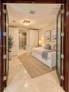 Comprar apartamento en Trump Tower One 703