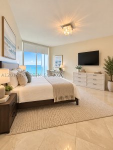 Comprar apartamento en Trump Tower One 703