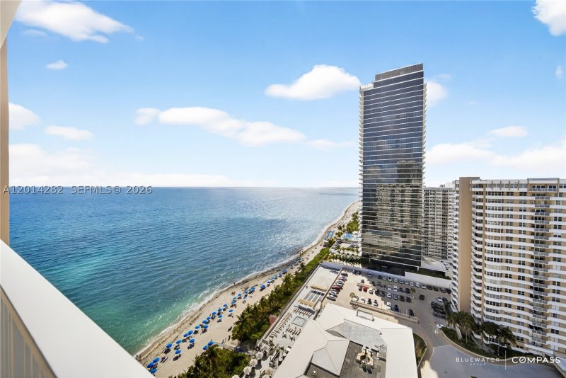 Apartment for rent at The Hemispheres 17N