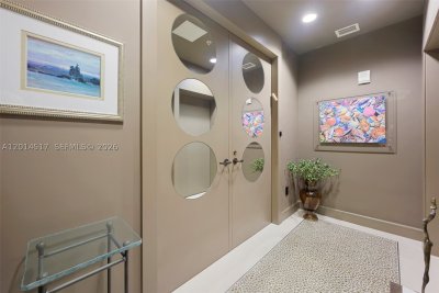 Comprar apartamento no Trump Royale 4901