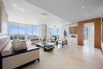 Comprar apartamento no Trump Royale 4901