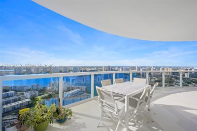 Comprar apartamento no Trump Royale 4901