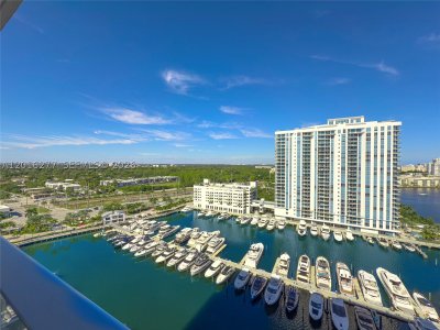 Comprar apartamento en Marina Palms Yacht Club 1705